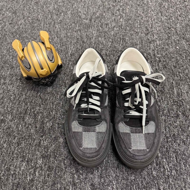 Louis Vuitton Louis Vuitton Ollie Low-Top Fashion Sneakers 0089 Size US 8 / EU 41 - 2 Thumbnail