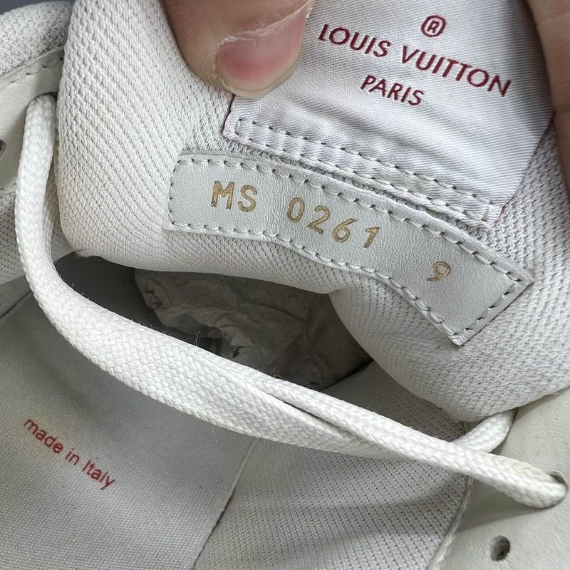 Louis Vuitton Louis Vuitton Trainer Velcro Retro Fashion Sneakers 0089 Size US 9.5 / EU 42-43 - 5 Thumbnail