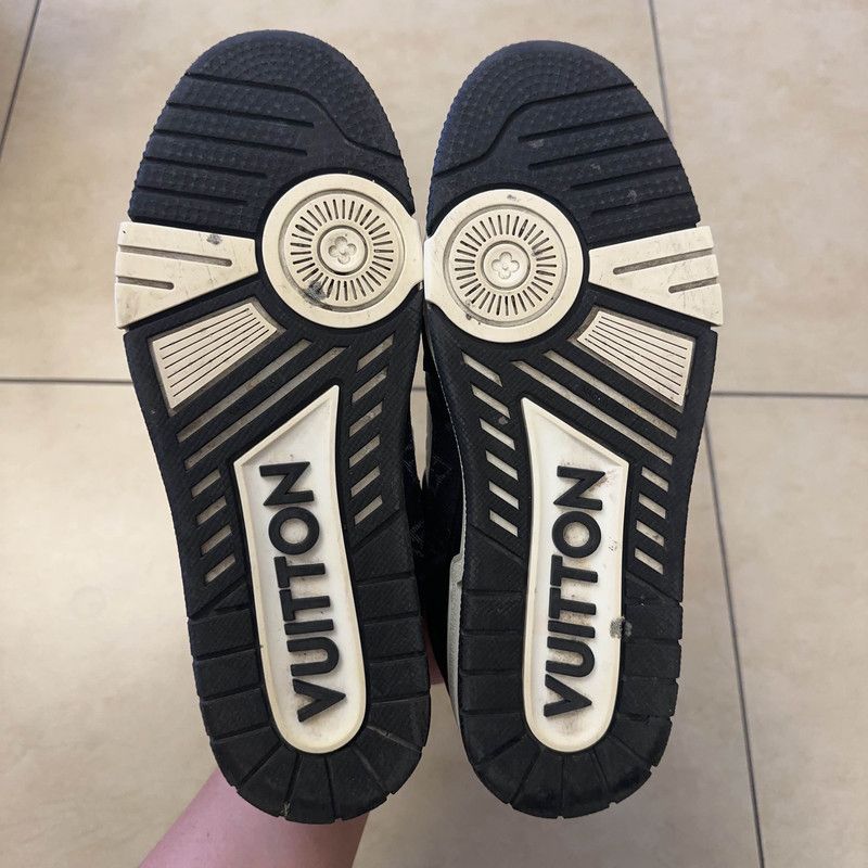 Louis Vuitton Louis Vuitton Trainer Panda Low-Top Sneakers 0089 Size US 8.5 / EU 41-42 - 4 Thumbnail