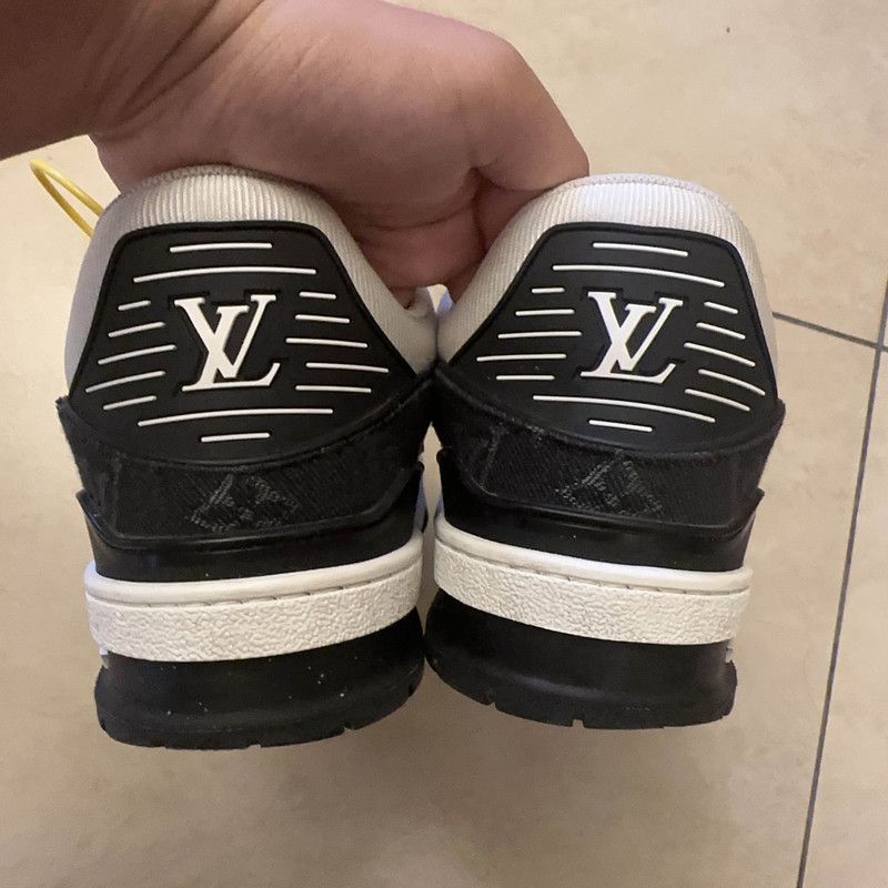 Louis Vuitton Louis Vuitton Trainer Panda Low-Top Sneakers 0089 Size US 8.5 / EU 41-42 - 3 Thumbnail