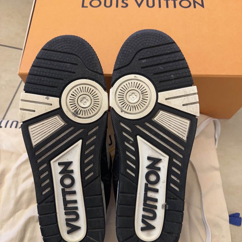 Louis Vuitton Louis Vuitton Trainer Panda Low-Top Sneakers 0089 Size US 8.5 / EU 41-42 - 8 Thumbnail