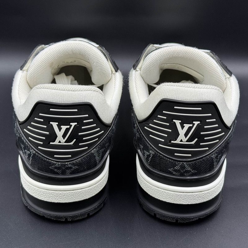 Louis Vuitton Louis Vuitton Panda Print Low-Top Sneakers 0089 Size US 9.5 / EU 42-43 - 3 Thumbnail