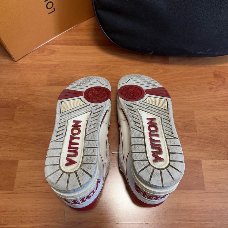 Louis Vuitton Louis Vuitton Trainer Retro Fashion Sneakers for Men 0089 Size US 10.5 / EU 43-44 - 4 Thumbnail