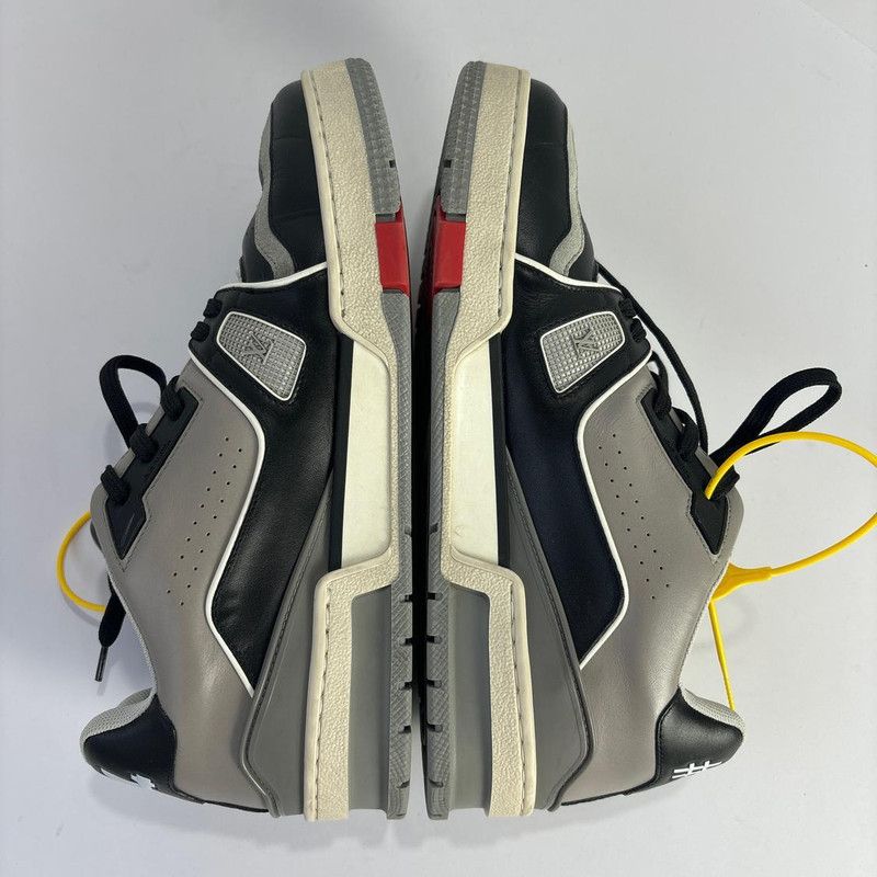 Louis Vuitton Louis Vuitton Black and Gray Trainer Sneakers 0089 Size US 8 / EU 41 - 6 Thumbnail