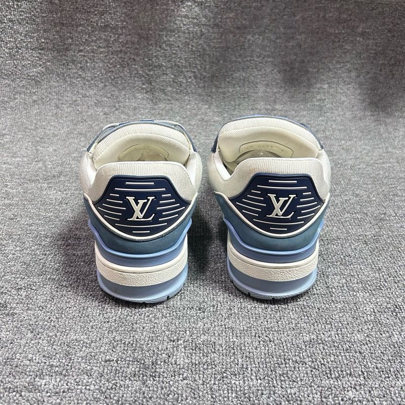 Louis Vuitton Louis Vuitton Blue and White Low-Top Trainers 0089 Size US 8.5 / EU 41-42 - 3 Thumbnail