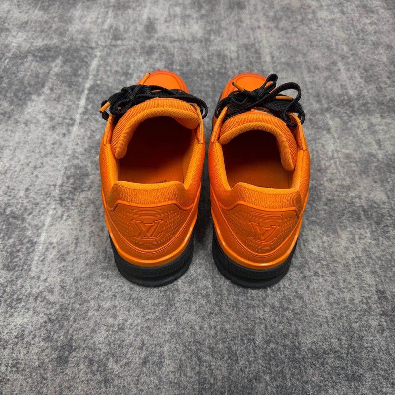 Louis Vuitton Louis Vuitton Trainer Low Top Casual Sneakers 0089 Size US 9.5 / EU 42-43 - 3 Thumbnail
