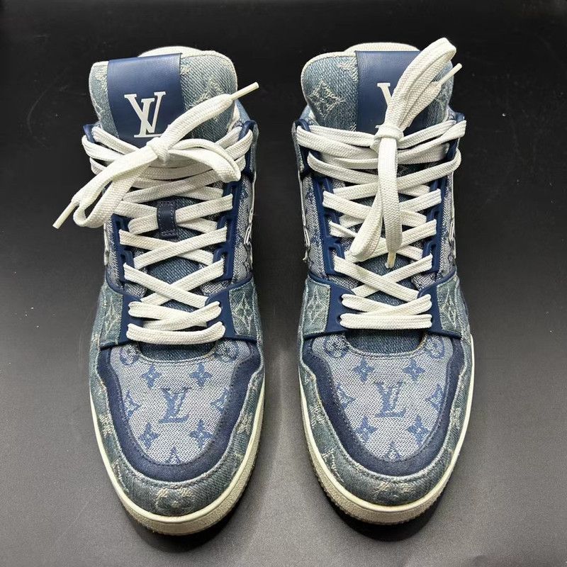 Louis Vuitton Louis Vuitton Vintage Blue White Trainer Sneakers 0089 Size US 8 / EU 41 - 2 Thumbnail
