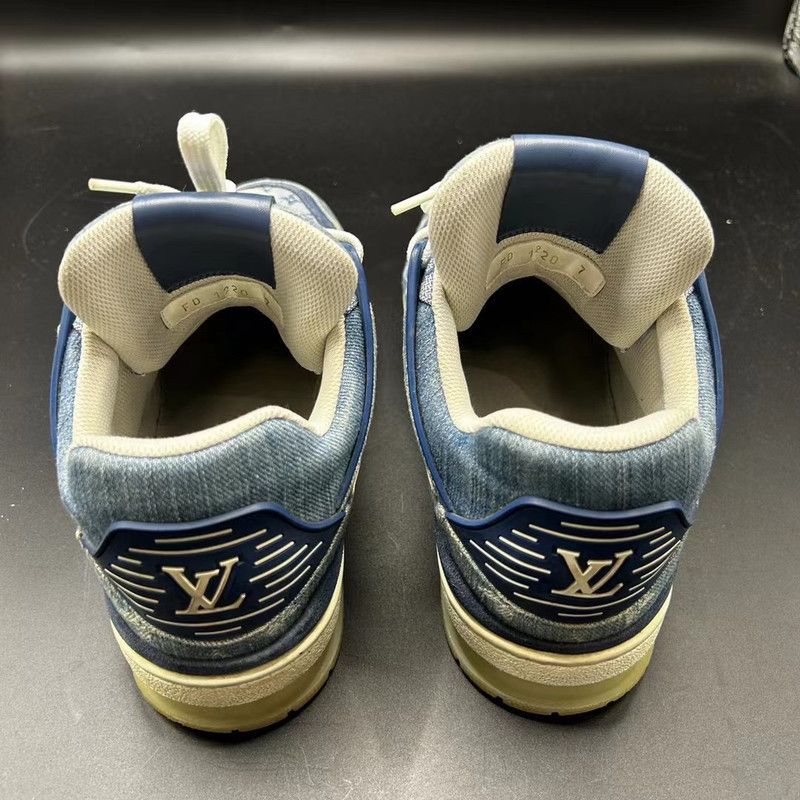 Louis Vuitton Louis Vuitton Vintage Blue White Trainer Sneakers 0089 Size US 8 / EU 41 - 3 Thumbnail
