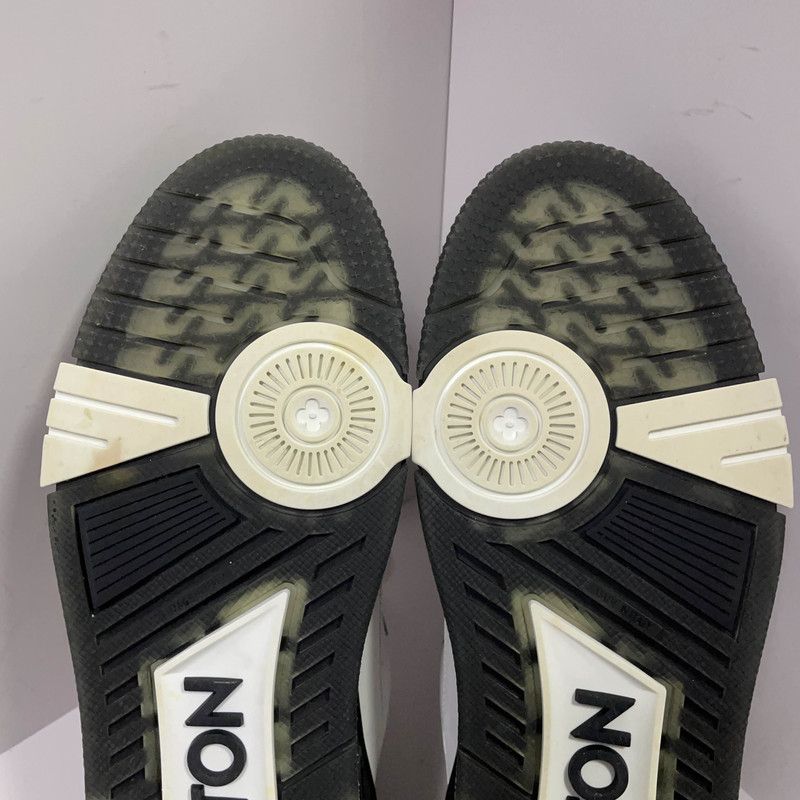 Louis Vuitton Louis Vuitton Stylish Low-Top Trainers for Men 0089 Size US 8 / EU 41 - 6 Thumbnail