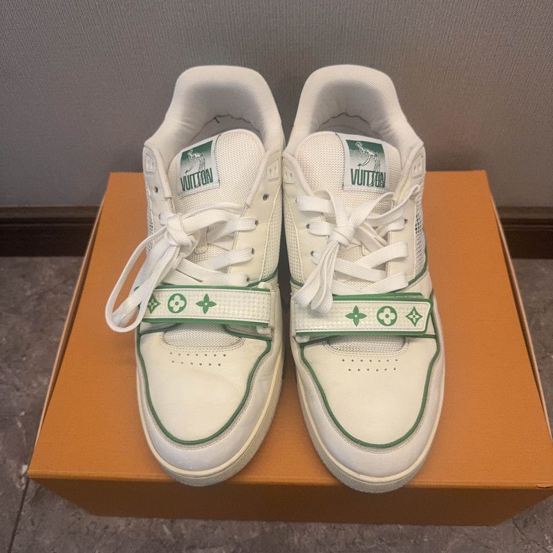 Louis Vuitton Louis Vuitton Vintage Trainer Sneakers in White Green 0089 Size US 10.5 / EU 43-44 - 2 Thumbnail