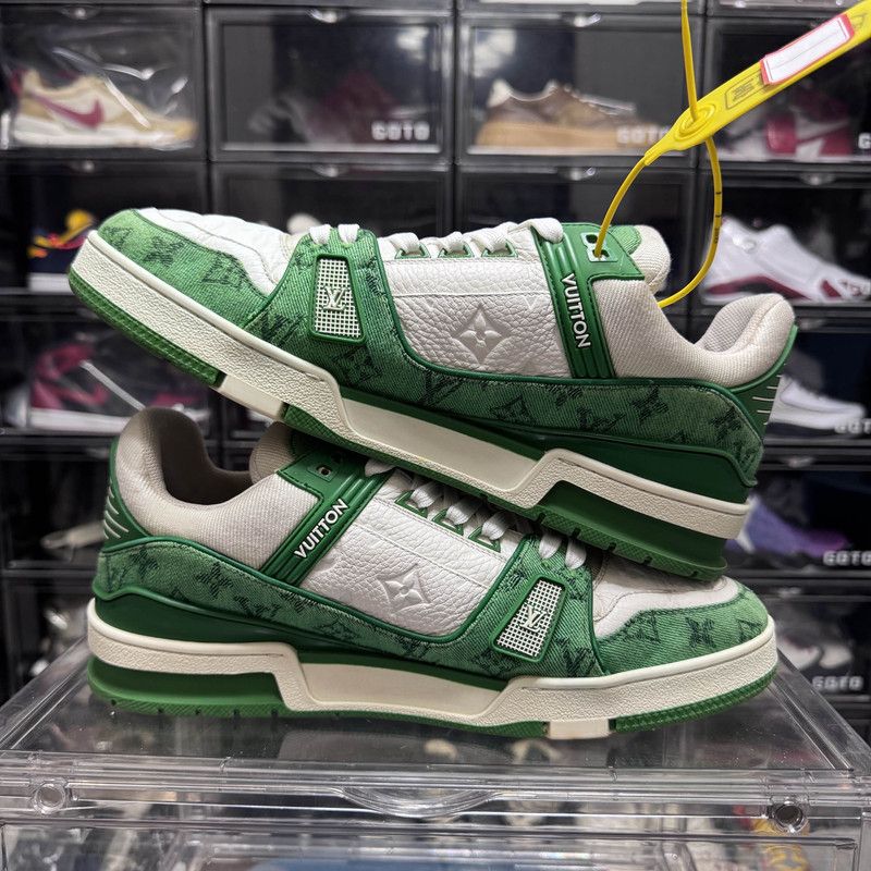 Louis Vuitton Louis Vuitton Trainer Green and White Low-Top Sneakers 0089 Size US 11 / EU 44 - 7 Thumbnail