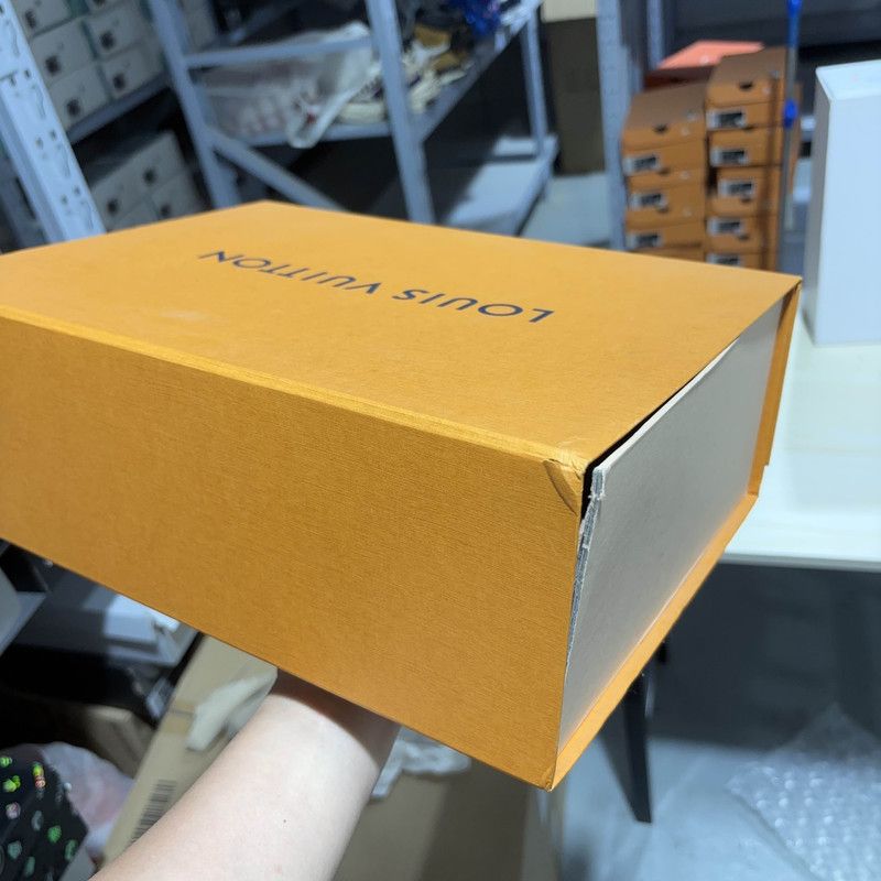 Louis Vuitton Louis Vuitton Run Away Black Grey Sneakers 0089 Size US 10.5 / EU 43-44 - 6 Thumbnail