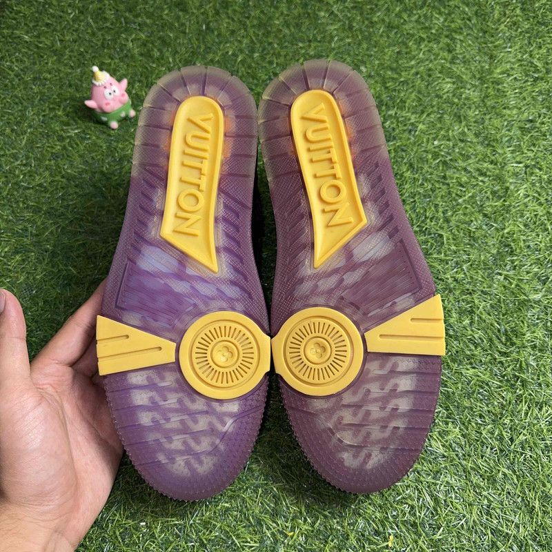 Louis Vuitton Louis Vuitton Trainer Casual Sneakers in Purple and Black 0089 Size US 8 / EU 41 - 4 Thumbnail
