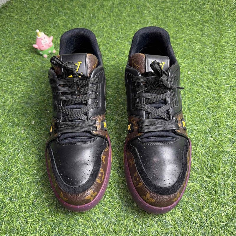 Louis Vuitton Louis Vuitton Trainer Casual Sneakers in Purple and Black 0089 Size US 8 / EU 41 - 2 Thumbnail