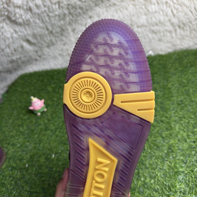 Louis Vuitton Louis Vuitton Trainer Casual Sneakers in Purple and Black 0089 Size US 8 / EU 41 - 14 Thumbnail