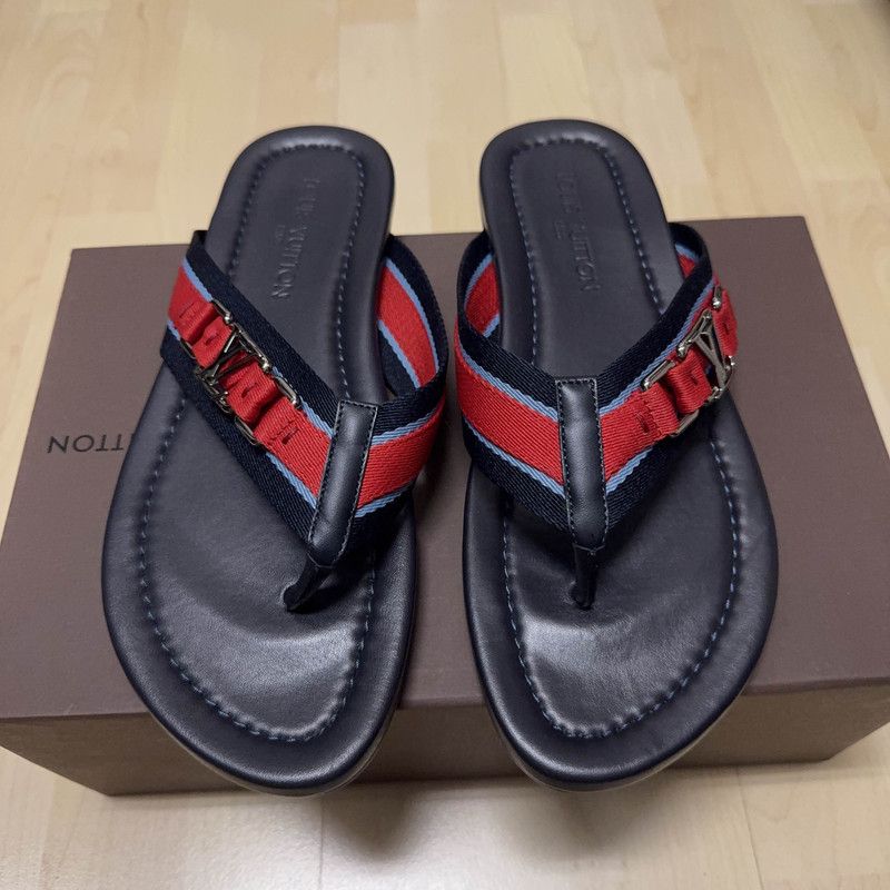 Louis Vuitton Louis Vuitton Logo Flip Flops in Black and Red 0089 Size US 9.5 / EU 42-43 - 2 Thumbnail