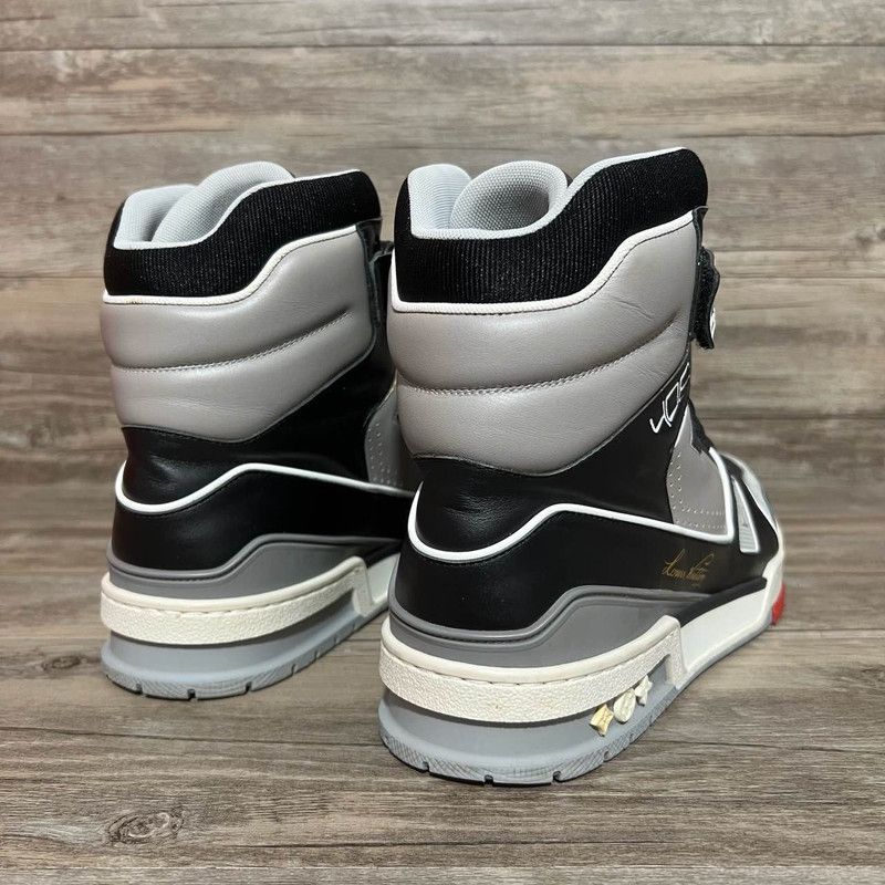 Louis Vuitton Louis Vuitton Trainer High-Top Sneakers in Black 0089 Size US 8.5 / EU 41-42 - 9 Thumbnail