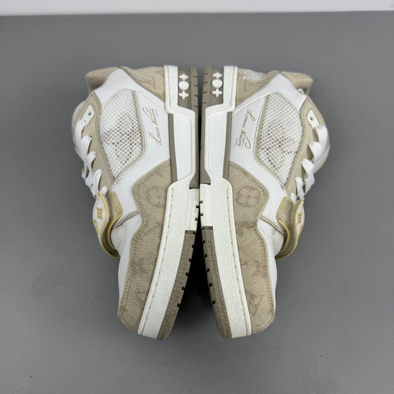 Louis Vuitton Louis Vuitton Trainer Low Top Sneakers for Men 0089 Size US 9.5 / EU 42-43 - 6 Thumbnail