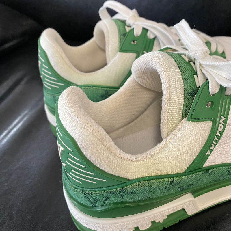 Louis Vuitton Louis Vuitton Stylish Low-Top Trainer in Green and White 0089 Size US 9.5 / EU 42-43 - 9 Thumbnail