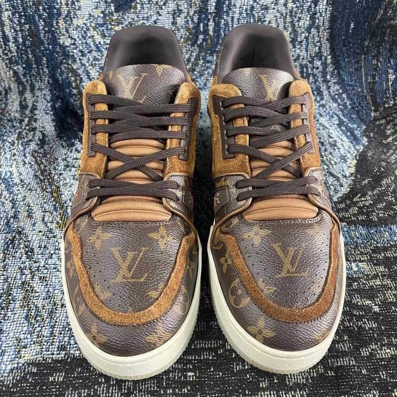 Louis Vuitton Louis Vuitton Stylish Brown Trainer Sneakers for Men 0089 Size US 9.5 / EU 42-43 - 2 Thumbnail