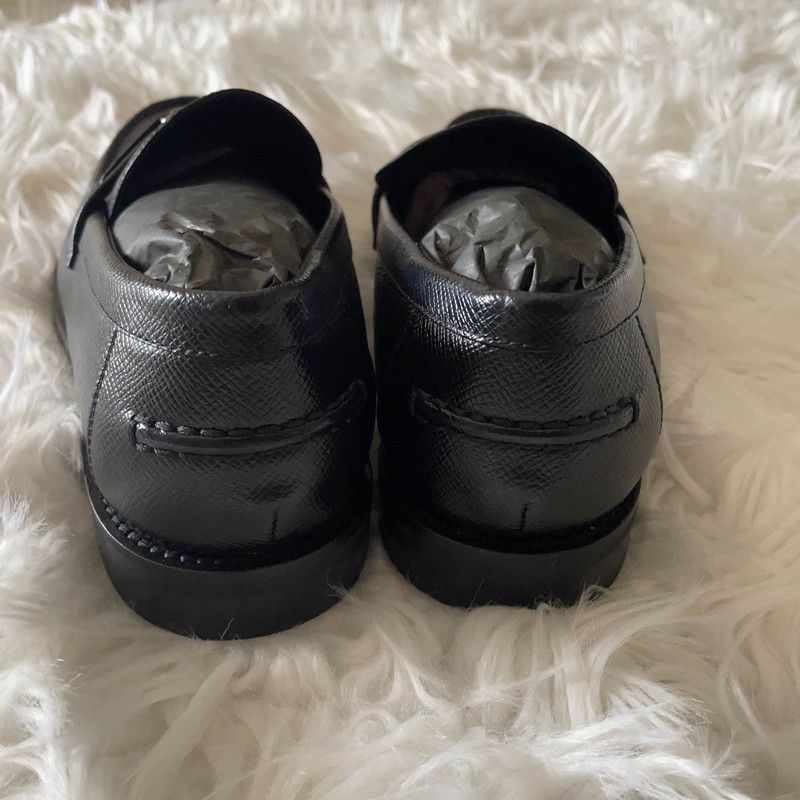Louis Vuitton Louis Vuitton Black Logo Casual Loafers 0089 Size US 9.5 / EU 42-43 - 3 Thumbnail