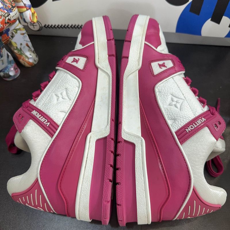 Louis Vuitton Louis Vuitton Trainer Low-Top Sneakers in Purplish Red 0089 Size US 9 / EU 42 - 8 Thumbnail