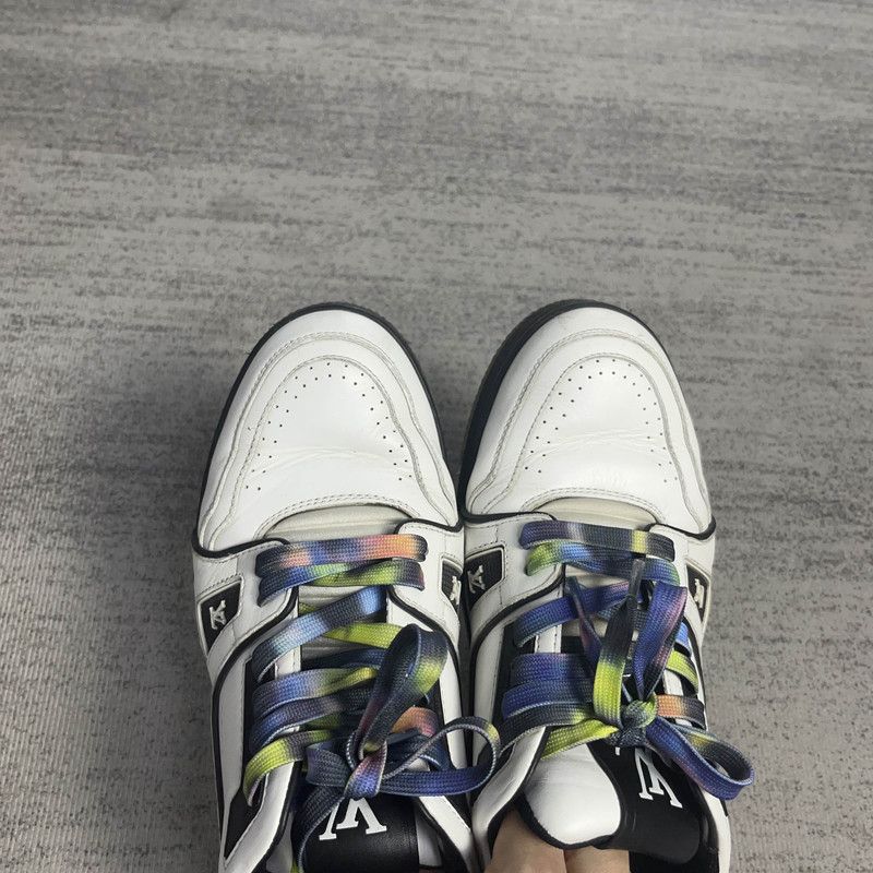Louis Vuitton Louis Vuitton Trainer White Black Sneakers 0089 Size US 7.5 / EU 40-41 - 7 Thumbnail
