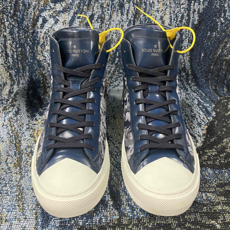 Louis Vuitton Louis Vuitton Tattoo High-Top Sneakers in Dark Blue 0089 Size US 7.5 / EU 40-41 - 2 Thumbnail
