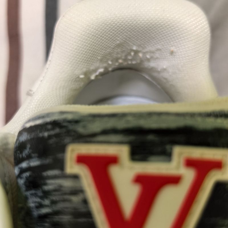 Louis Vuitton Louis Vuitton Hand-Painted Low-Top Sneakers 0089 Size US 7.5 / EU 40-41 - 9 Thumbnail