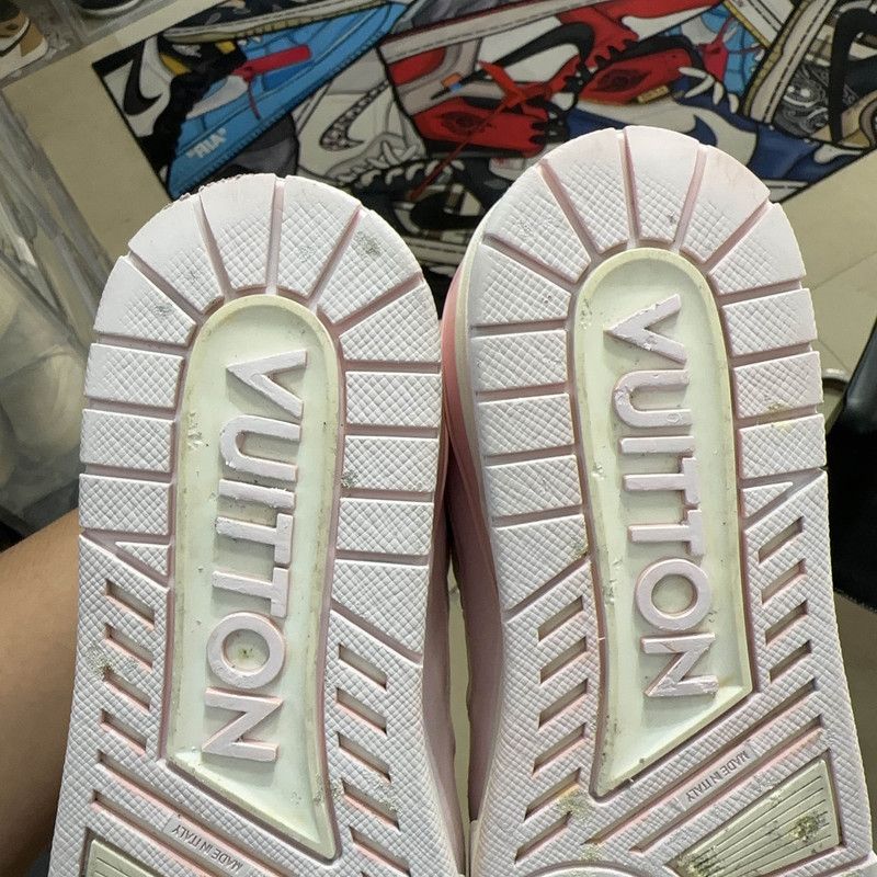 Louis Vuitton Louis Vuitton Trainer Leather Low-Top Sneakers 0089 Size US 8.5 / EU 41-42 - 10 Thumbnail