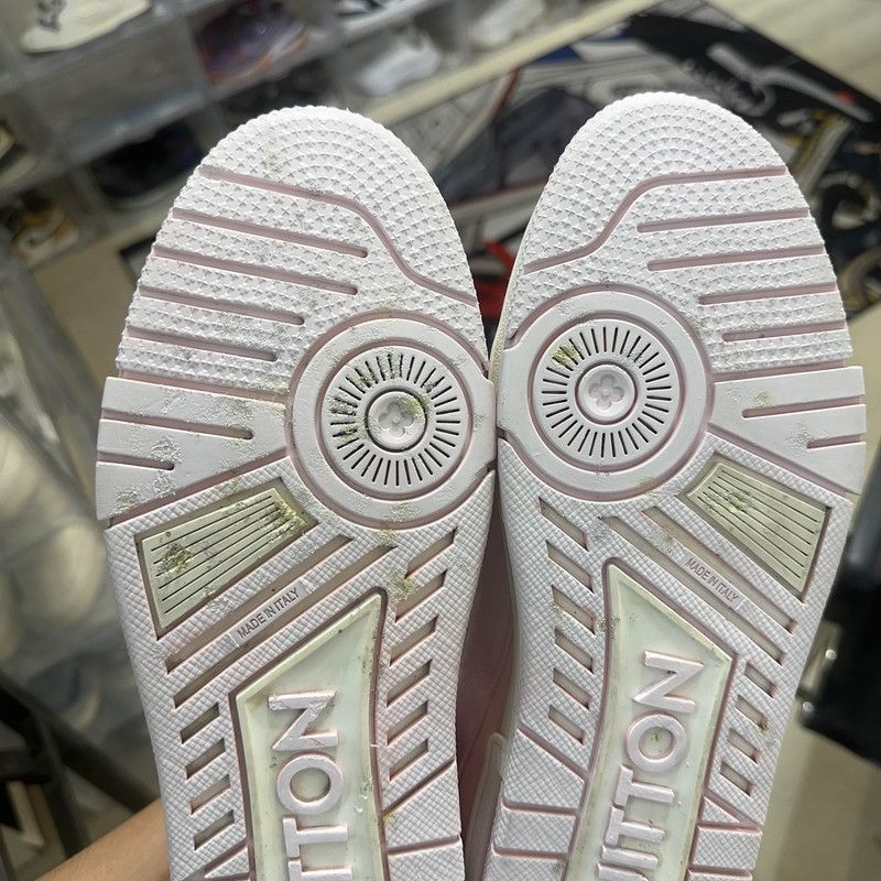 Louis Vuitton Louis Vuitton Trainer Leather Low-Top Sneakers 0089 Size US 8.5 / EU 41-42 - 9 Thumbnail