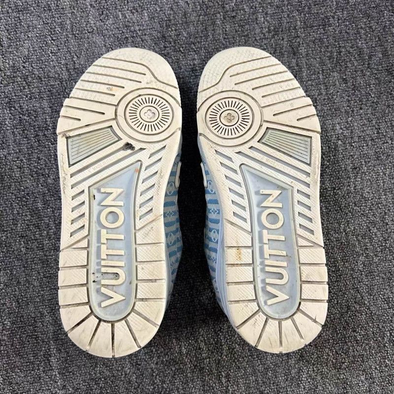 Louis Vuitton Louis Vuitton Fashionable Low-top Trainer Shoes 0089 Size US 7.5 / EU 40-41 - 4 Thumbnail