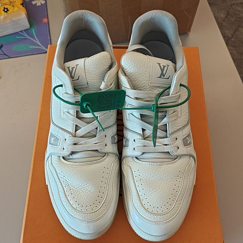 Louis Vuitton Louis Vuitton Trainer Low-Top Fashion Sneakers 0089 Size US 11 / EU 44 - 2 Thumbnail