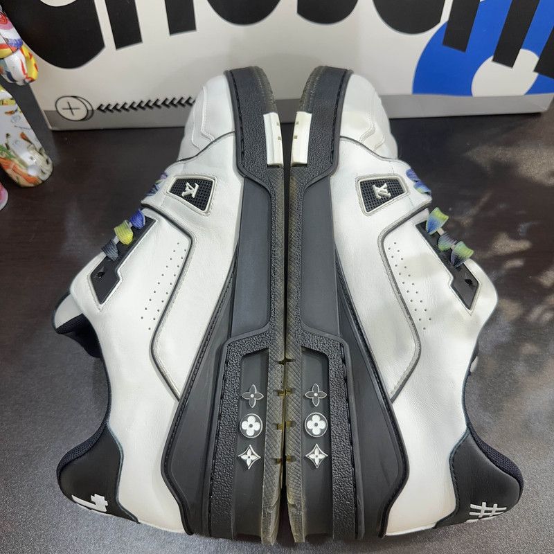 Louis Vuitton Louis Vuitton Trainer Low-Top Stylish Sneakers 0089 Size US 9.5 / EU 42-43 - 7 Thumbnail