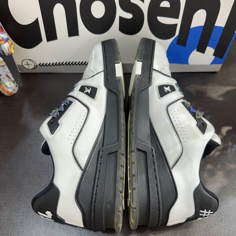 Louis Vuitton Louis Vuitton Trainer Low-Top Stylish Sneakers 0089 Size US 9.5 / EU 42-43 - 8 Thumbnail
