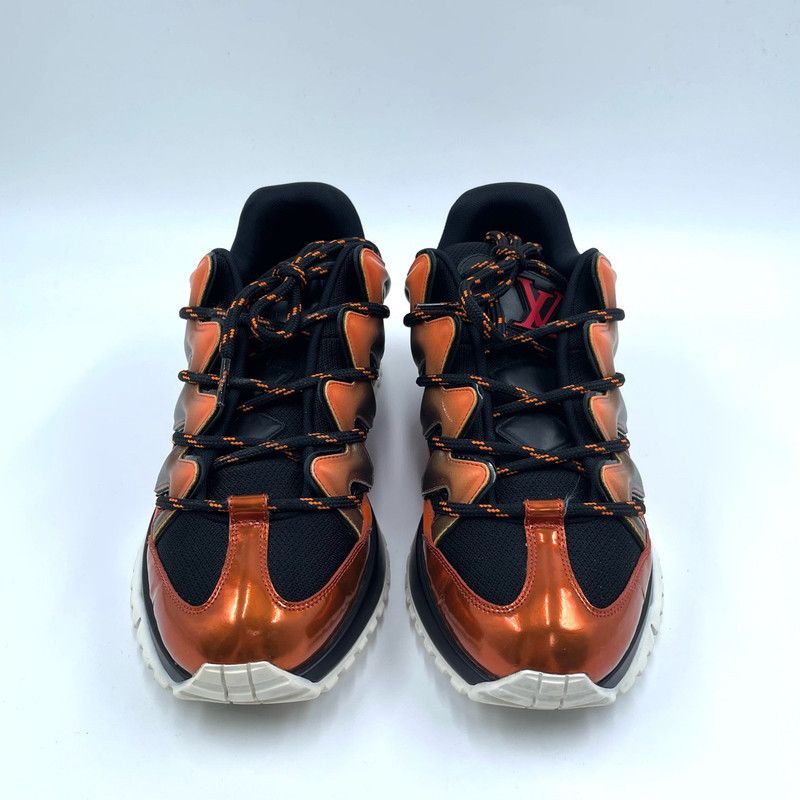 Louis Vuitton Louis Vuitton Trainer Low-Top Fashion Sneakers 0089 Size US 8.5 / EU 41-42 - 2 Thumbnail