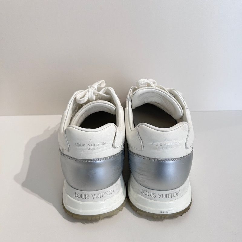 Louis Vuitton Run Away Low-Top Sneakers 0089