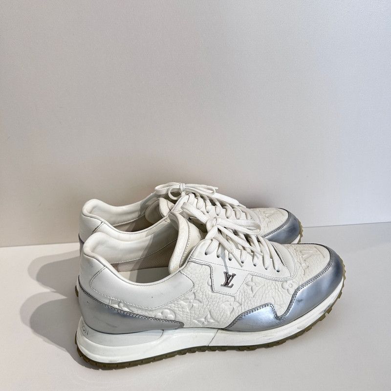 Louis Vuitton Run Away Low-Top Sneakers 0089
