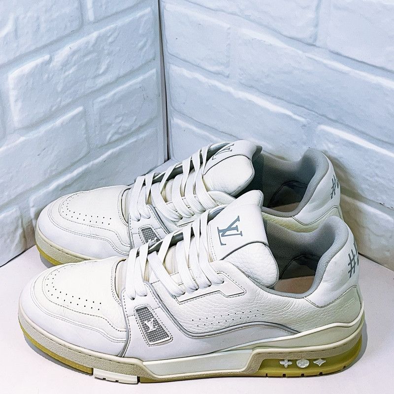 Louis Vuitton Louis Vuitton Trainer White Low-Top Fashion Sneakers 0089 Size US 10.5 / EU 43-44 - 2 Thumbnail