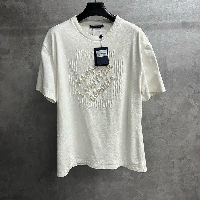 Louis Vuitton Louis Vuitton White Embroidered Short Sleeve T-shirt -dmc Size US XL / EU 56 / 4 - 2 Thumbnail