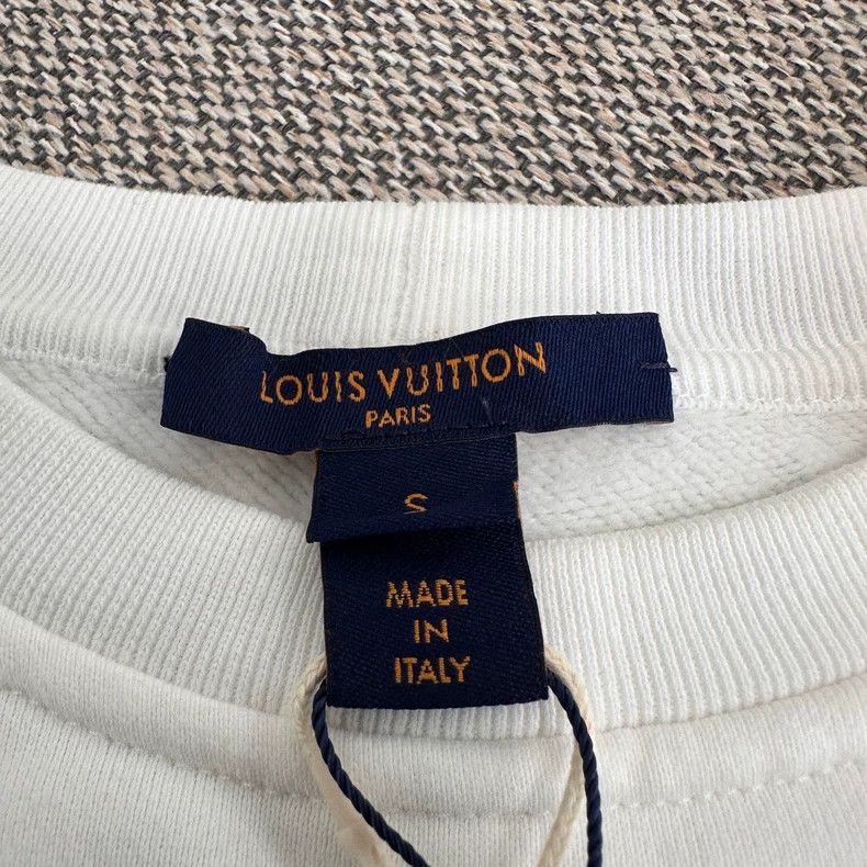 Louis Vuitton Louis Vuitton Cropped Logo Sweatshirt -dmc Size US S / EU 44-46 / 1 - 5 Thumbnail
