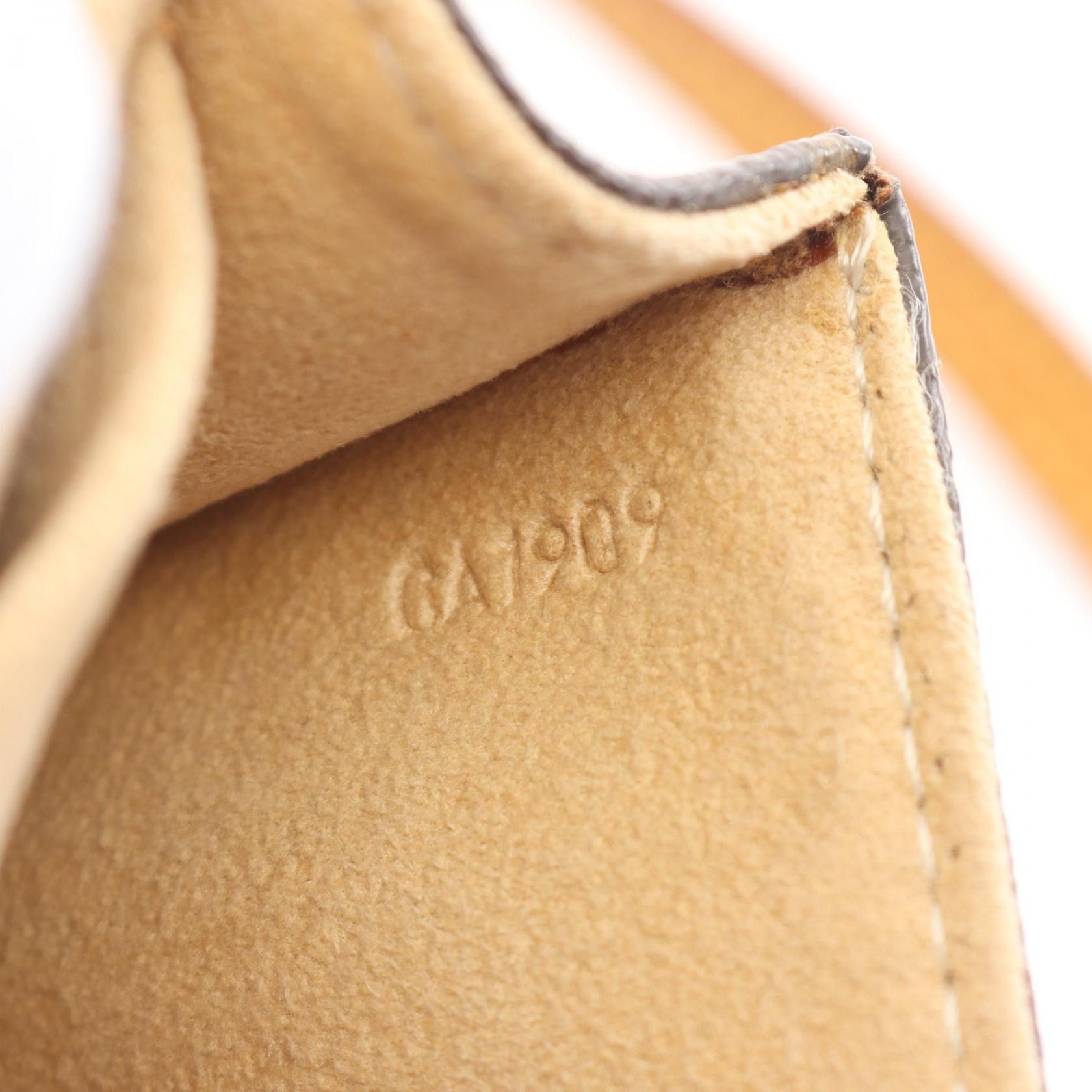 Louis Vuitton Louis Vuitton Louis Vuitton Pochette Twin GM Monogram Shoulder Bag Canvas Shoulder Bag M51852 Size ONE SIZE - 5 Thumbnail