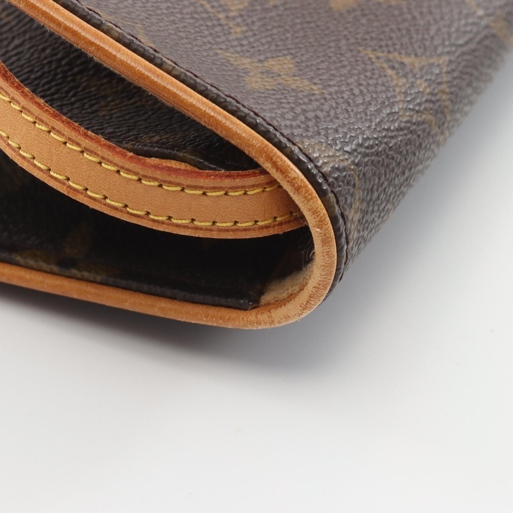 Louis Vuitton Louis Vuitton Louis Vuitton Pochette Twin GM Monogram Shoulder Bag Canvas Shoulder Bag M51852 Size ONE SIZE - 8 Thumbnail