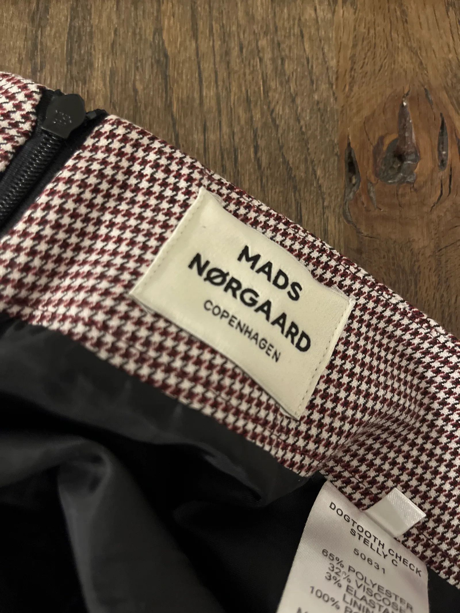 Mads Norgaard Mads Nørgaard Skirt Size 26" / US 2 / IT 38 - 2 Thumbnail