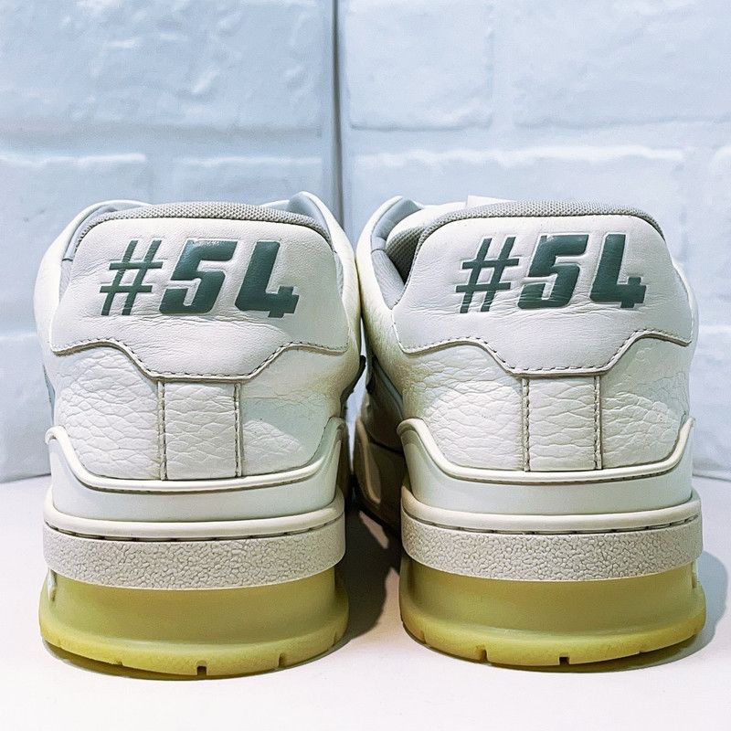 Louis Vuitton Louis Vuitton Trainer Low Top Sneakers for Men and Women 0089 Size US 10.5 / EU 43-44 - 4 Thumbnail