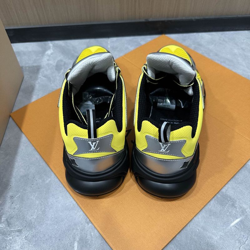 Louis Vuitton Louis Vuitton Runner Tatic Casual Sneakers 0089 Size US 9.5 / EU 42-43 - 3 Thumbnail