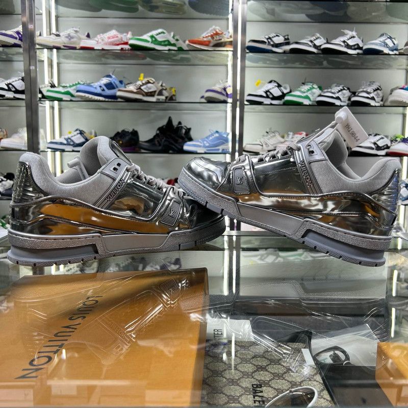 Louis Vuitton Louis Vuitton Silver Trainer Fashion Sneakers 0089 Size US 8 / EU 41 - 6 Thumbnail