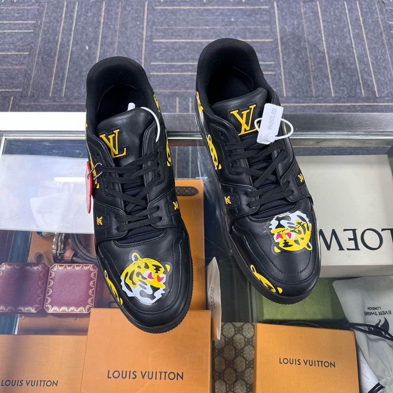 Louis Vuitton Nigo x Louis Vuitton Black Tiger Trainer Shoes 0089 Size US 10.5 / EU 43-44 - 2 Thumbnail