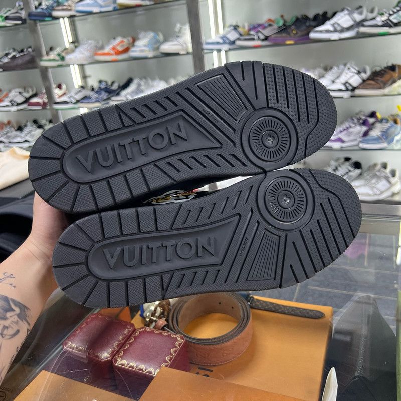 Louis Vuitton Nigo x Louis Vuitton Black Tiger Trainer Shoes 0089 Size US 10.5 / EU 43-44 - 4 Thumbnail