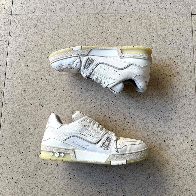 Louis Vuitton Louis Vuitton Low-top Trainer Sneakers for Men and Women 0089 Size US 8 / EU 41 - 7 Thumbnail